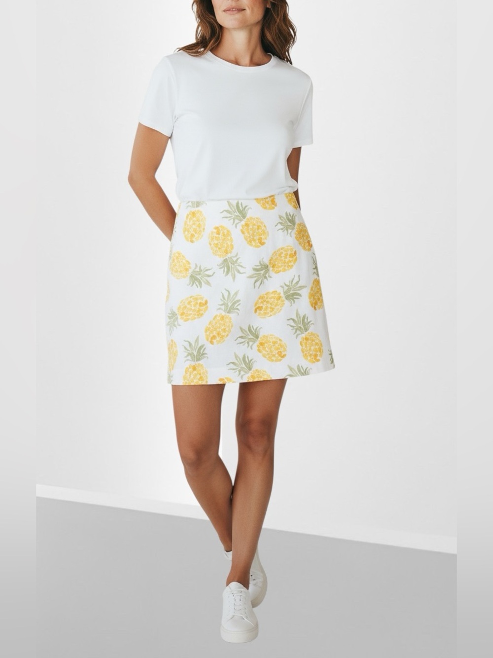 Brooks Brothers White Yellow Pencil Mini Skirt with Pineapple Print